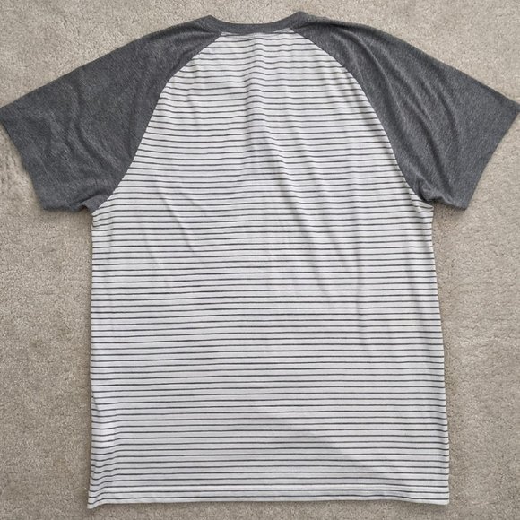 Old Navy gray striped henley t-shirt large - Picture 2 of 4